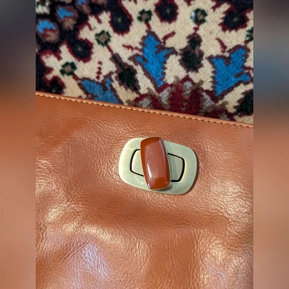 NWT Hobo Delanna Cognac Clutch - Picture 5 of 7